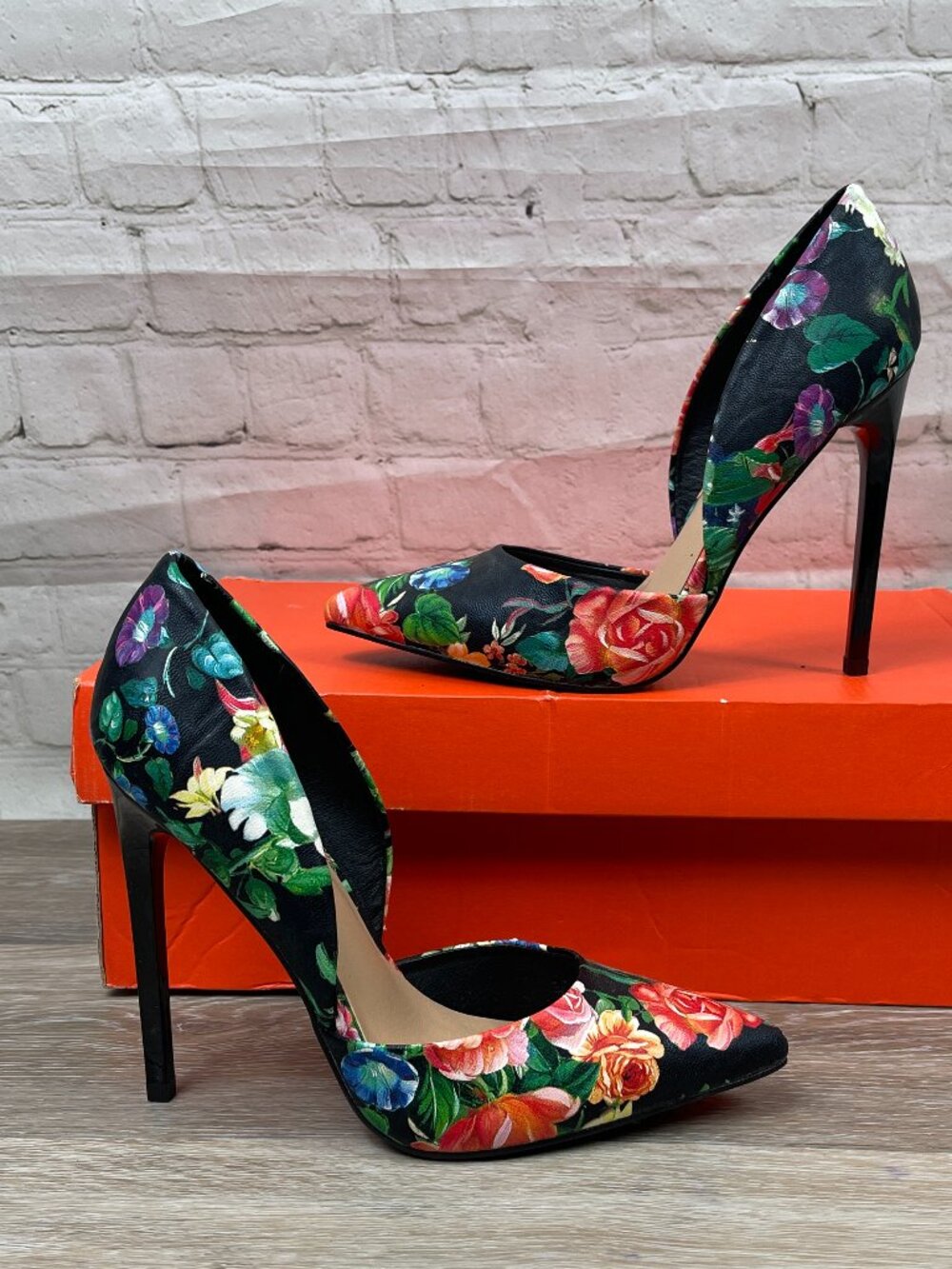 JustFab Monika Floral Stiletto Heels Watercolor Pointed Toe Pumps Sz 6